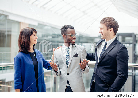 Multiracial Business Team congratulate For Success Multiracial Business Team congratulate For Success 38904877