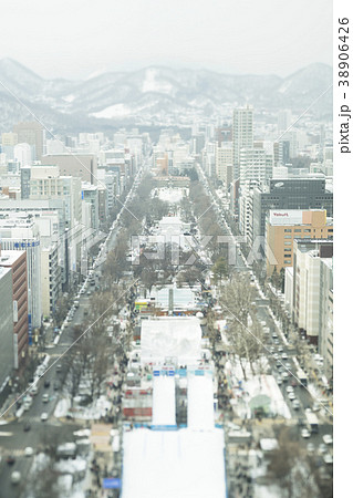 さっぽろテレビ塔からの眺め(雪まつり会場) さっぽろテレビ塔からの眺め(雪まつり会場) 38906426
