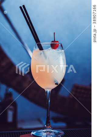 alcohol drink alcohol drink 38907166