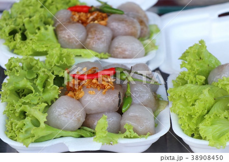 Steamed flour with pork 38908450