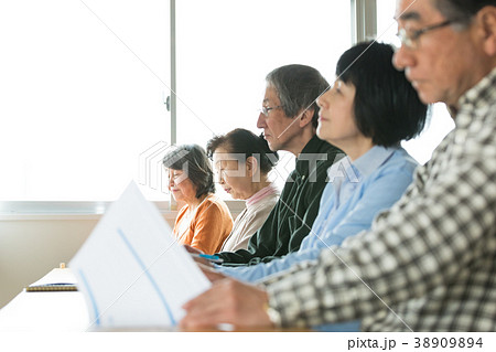 元気なシニア　セミナー 38909894