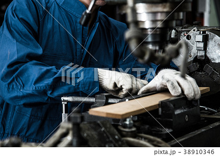 ものづくり技術者 ものづくり技術者 38910346