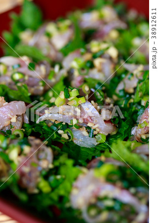 薬味沢山鯵のたたき 38912611