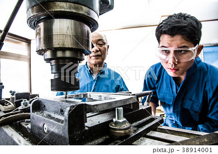ものづくり技術者 38914001