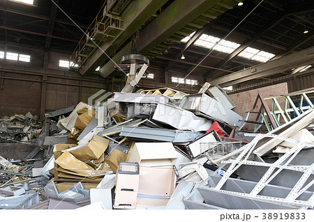 金属製廃棄物の選別工場 金属製廃棄物の選別工場 38919833