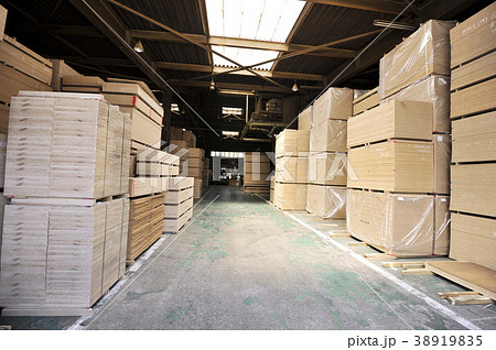 木材の倉庫 38919835