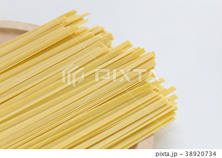 イタリアン乾麺のフェットチーネの写真素材 3734