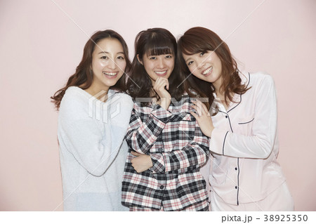 パジャマパーティー 女子会 パジャマパーティー 女子会 38925350