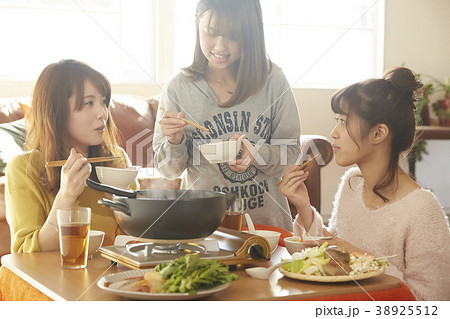 鍋パーティー　女子会 38925512