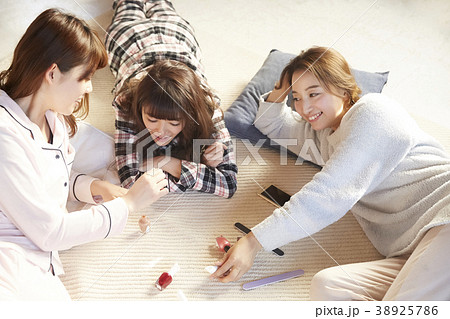 パジャマパーティー 女子会 パジャマパーティー 女子会 38925786