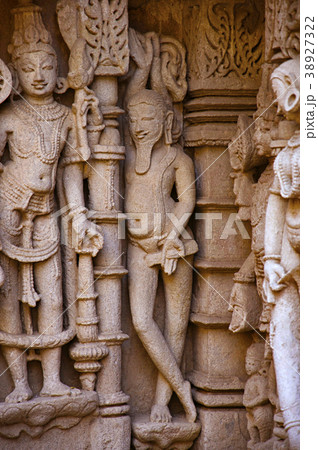 Carved idol on the inner wall of Rani ki vav Carved idol on the inner wall of Rani ki vav 38927322
