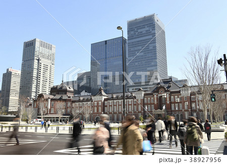 日本の東京都市景観 東京駅丸の内駅前広場リニューアル。関連P検索は東京駅前リニューアル風景写真 日本の東京都市景観 東京駅丸の内駅前広場リニューアル。関連P検索は東京駅前リニューアル風景写真 38927956