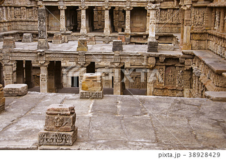 Carved inner wall and pillars of Rani ki vav 38928429