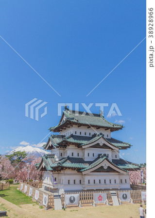 移転後の弘前城の天守の風景 移転後の弘前城の天守の風景 38928966