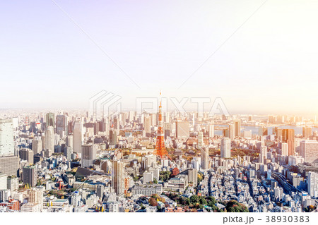 tokyo tower with city skyline in Tokyo, Japan 38930383
