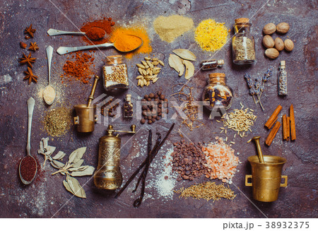 Flat lay spices 38932375