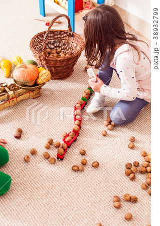 Games with natural materials Games with natural materials 38932799