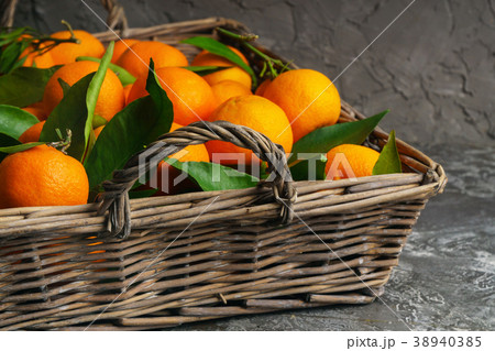 Tangerines (oranges, mandarins, clementines). 38940385