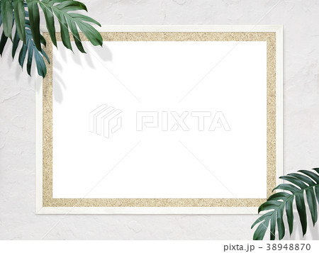 背景-白壁-コルクボード 38948870