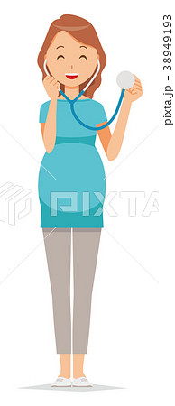 グリーンの服を着た妊婦が聴診器を持っている 38949193