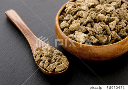 沖縄 波照間島の黒糖 沖縄 波照間島の黒糖 38950421