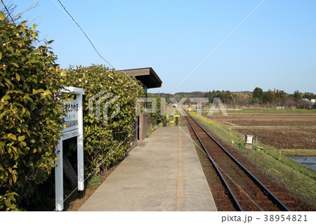 上総川間駅(市原市) 38954821