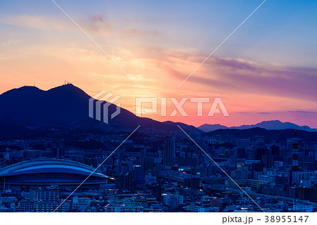 北九州市の夕焼け【福岡県】 北九州市の夕焼け【福岡県】 38955147