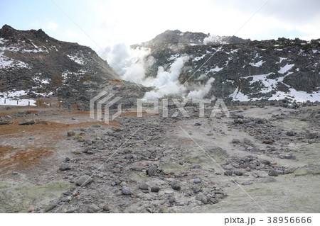 冬の硫黄山 冬の硫黄山 38956666