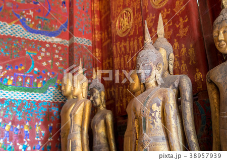 Buddha statues at Wat Xieng Thong in Luang Prabang 38957939