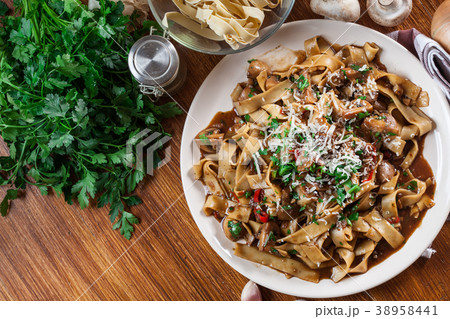Tagliatelle pasta with champignon 38958441
