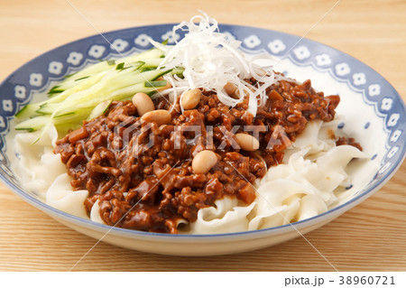 ジャージャー麺 38960721