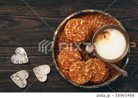 Healthy no baked grain cookies with goji berries. Healthy no baked grain cookies with goji berries. 38963466