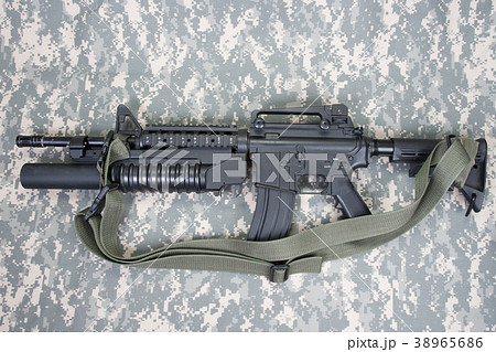 M4A1 carbine with an M203 grenade launcher M4A1 carbine with an M203 grenade launcher 38965686