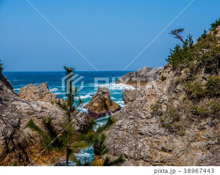 鳥取県の絶景ジオパーク　必見の美しい浦富海岸　山陰海岸国立公園　世界ジオパーク 38967443