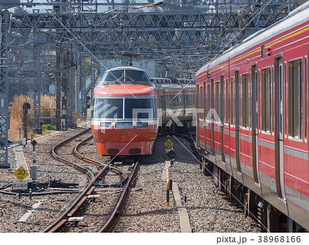 箱根へ向かうLSEスーパーはこね号 38968166