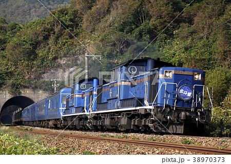 DD51重連牽引の北斗星。2014/9/24の写真素材 [38970373] - PIXTA