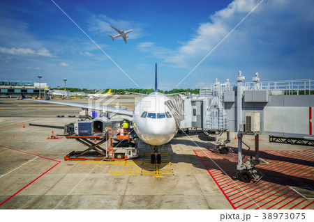 Low cost airline and small airplane loading 38973075