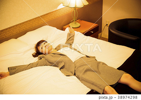 ホテル 出張 ビジネス 女性 ホテル 出張 ビジネス 女性 38974298