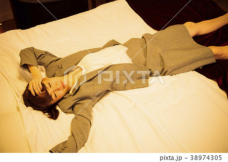 ホテル 出張 ビジネス 女性 ホテル 出張 ビジネス 女性 38974305