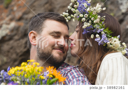 Portrait of a loving couple of hipsters 38982161