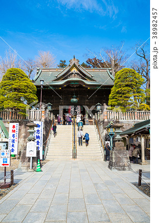 成田山新勝寺 仁王門 （千葉県成田市） 2017年2月撮影 38982457