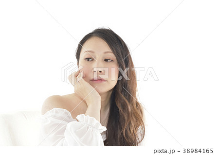 リラックスする女性 リラックスする女性 38984165