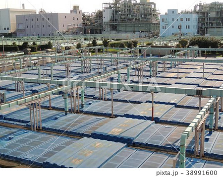 荒川水循環センター内の下水処理場 38991600