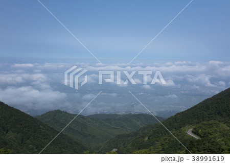 会津盆地と雲の写真素材