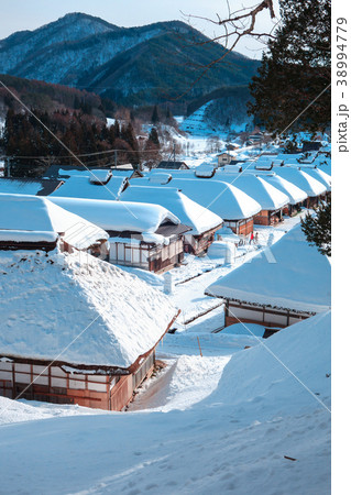 根雪 雪積 積雪 38994779