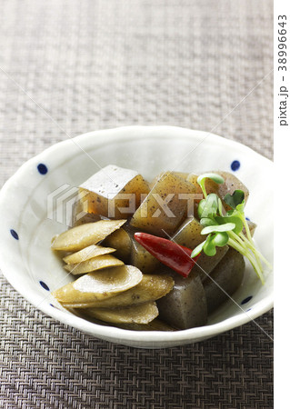 ごぼうとコンニャクの炒め煮20 ごぼうとコンニャクの炒め煮20 38996643