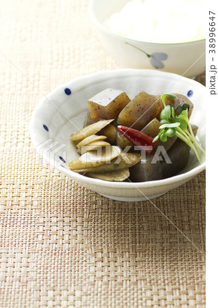 ごぼうとコンニャクの炒め煮24 ごぼうとコンニャクの炒め煮24 38996647