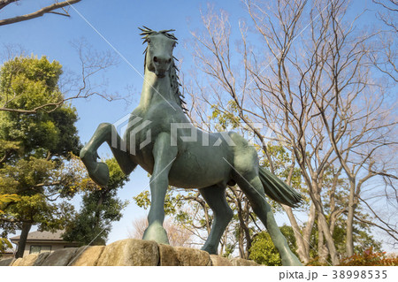 名馬池月の銅像 38998535