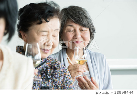 シニア向けワインセミナー 38999444