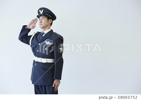 働く警備員 39003752
